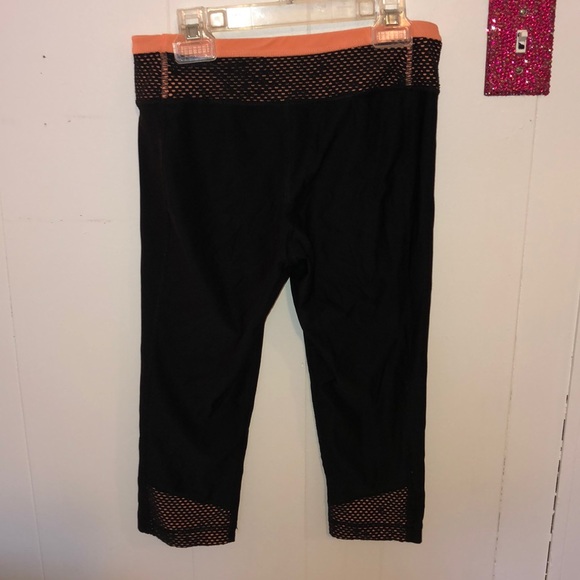 RBX workout capris - Picture 4 of 6